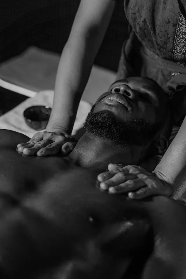 Aromatherapy essential oils used in male-to-male aroma massage session in Delhi NCR