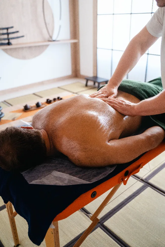 Professional male-to-male massage services in Delhi NCR with trusted therapists