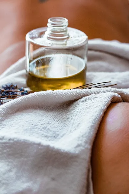 Certified male massage therapists providing professional aroma and full-body massage in Delhi NCR