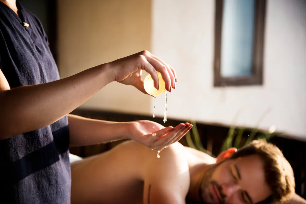 Male full-body massage for stress relief and relaxation in Faridabad