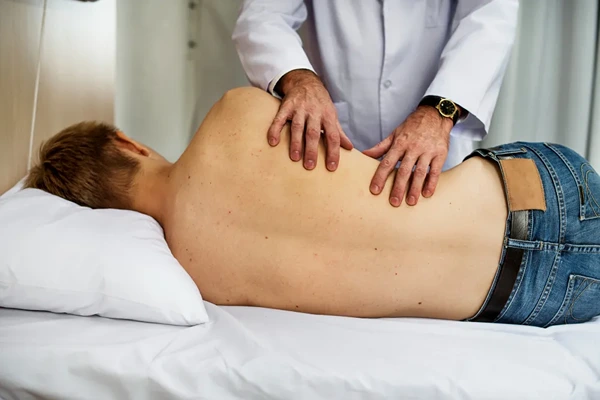 Certified male massage therapist providing professional spa services in Vasant Kunj.