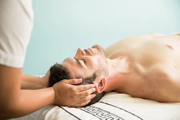 Tailored male massage therapy session in Vasant Kunj focusing on muscle tension and personalized wellness goals.