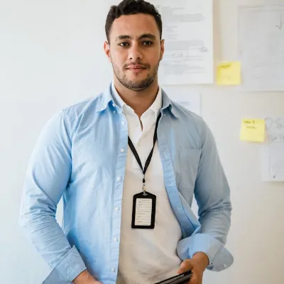 Karan Bhatia sharing his exceptional doorstep massage experience by male therapist in Hauz Khas.