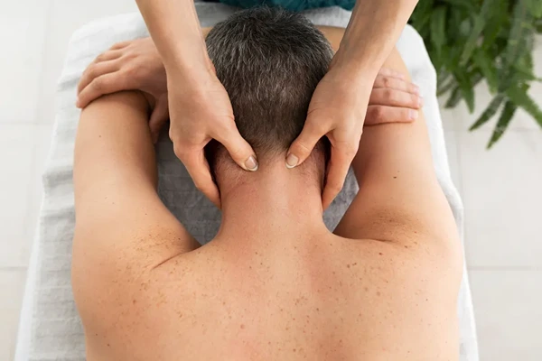 Traditional Thai massage in Delhi NCR using assisted stretching and rhythmic pressing to increase flexibility and body energy flow.