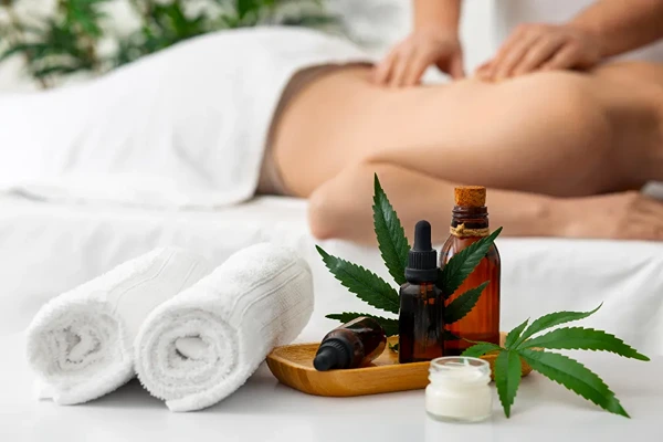Essential oil aromatherapy massage for men to reduce anxiety and improve mental clarity.